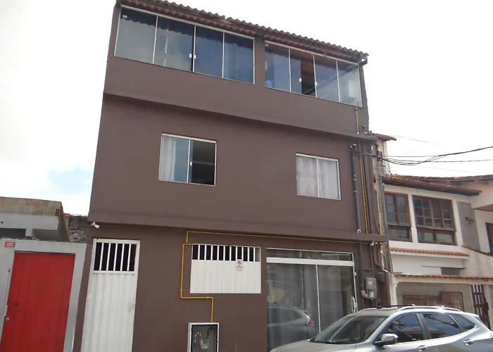 Hospedagem Aspino Poliqueze, Acessivel E Bem Localizada