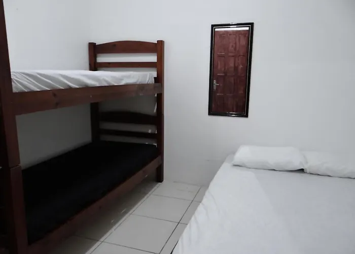 Hospedagem Aspino Poliqueze, Acessivel E Bem Localizada